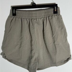 Meshki Women's Sweat Shorts Size Medium